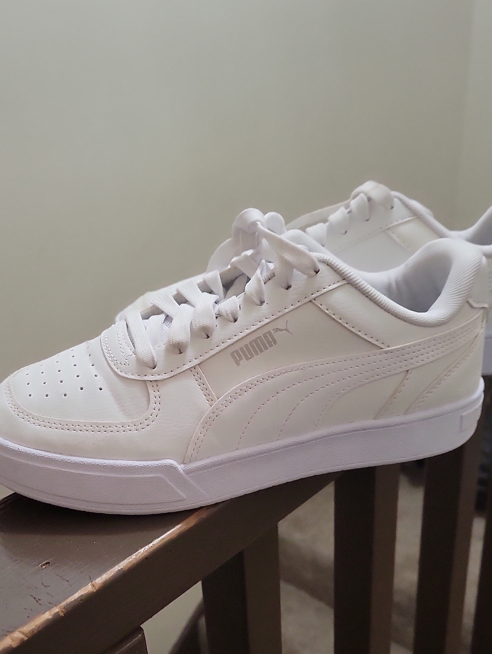 Puma Men’s White Low-Top Lace-Up Sneakers